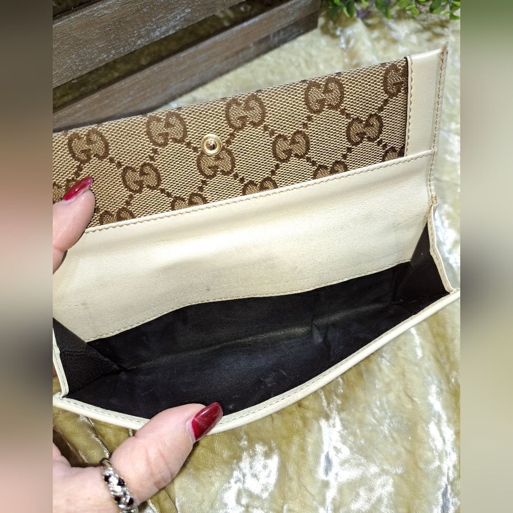Authentic Gucci GG Wallet - Picture 6 of 17